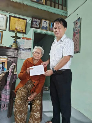 Tặng quà 22 12