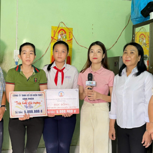 Tiếp bước đến trường Em Nguyễn Hà Phương Linh