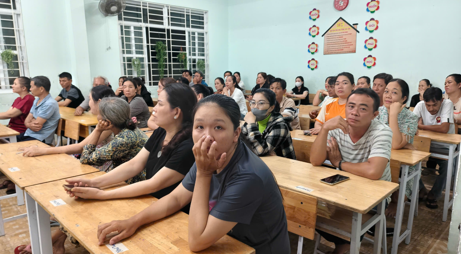 Trường THCS Nguyễn Đình Chiểu Tổ Chức Thành Công Buổi Họp Cha Mẹ Học Sinh Cuối Năm Học 2024-2025