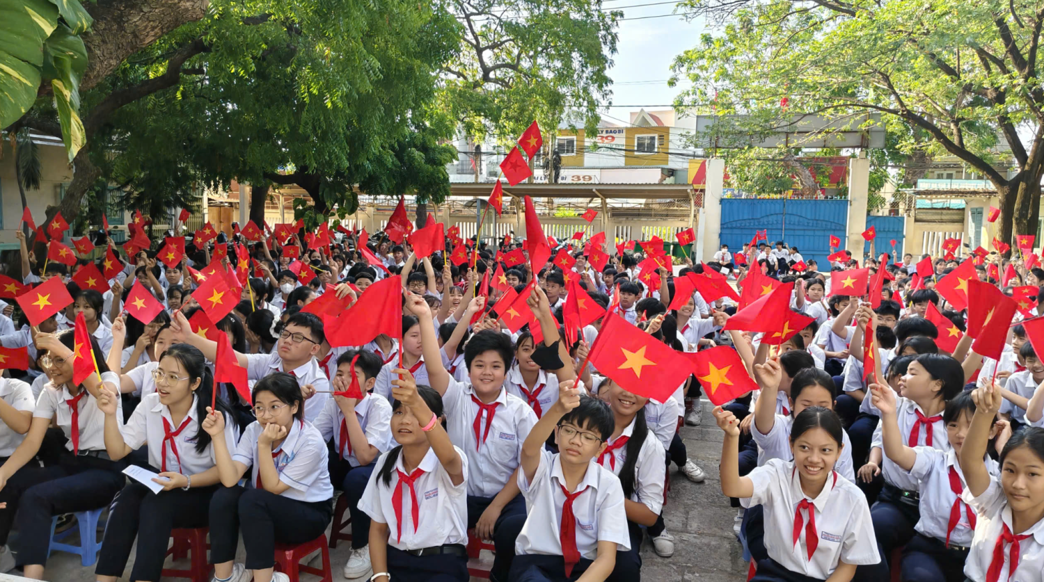 CHÀO MỪNG ĐẠI HỘI ĐẠI BIỂU TOÀN QUỐC LẦN THỨ XIV CỦA ĐẢNG CỘNG SẢN VIỆT NAM