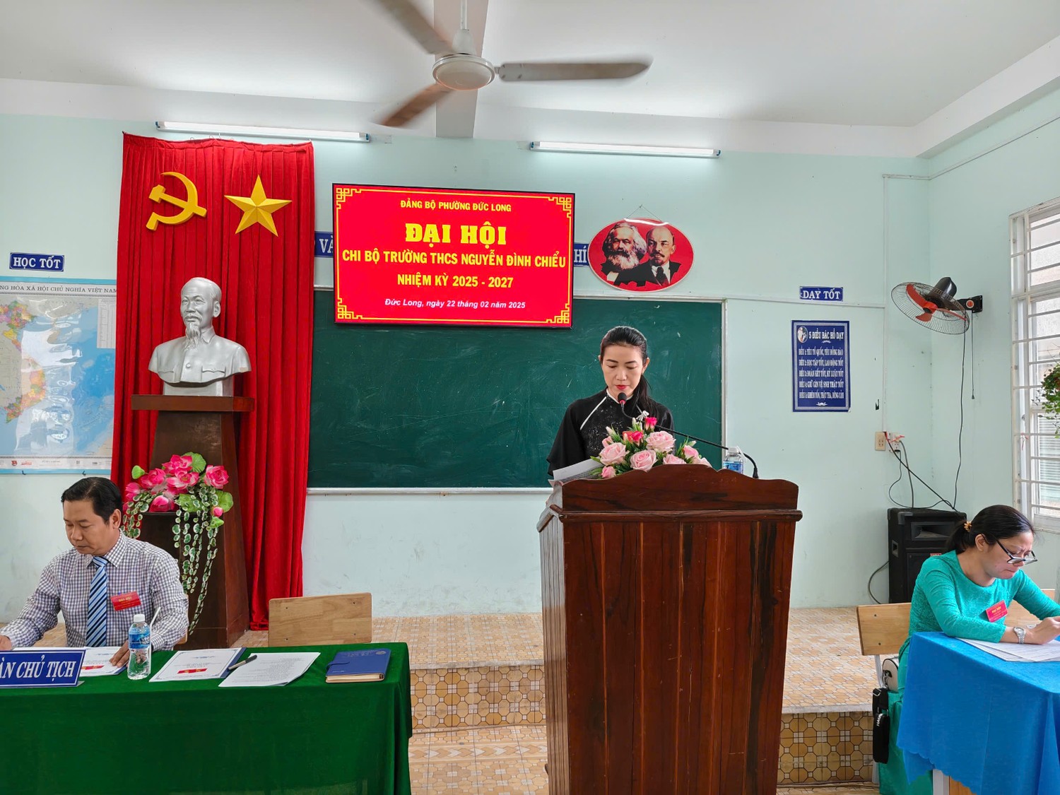 Đại hội chi bộ nhiệm kỳ 2025-2027