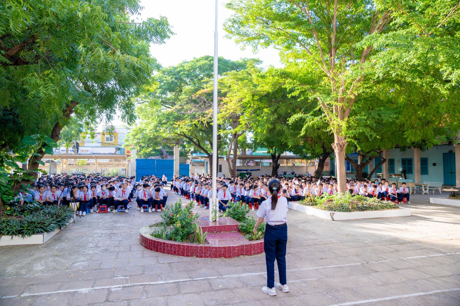 Sinh hoạt dưới cờ, chủ điểm "Tôn sư trọng đạo", năm học 2024-2024-2025