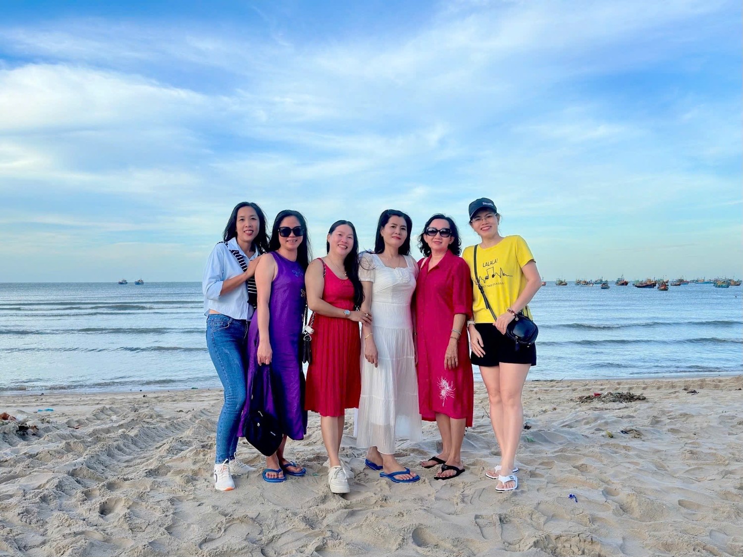 Dã ngoại 8/3/2035