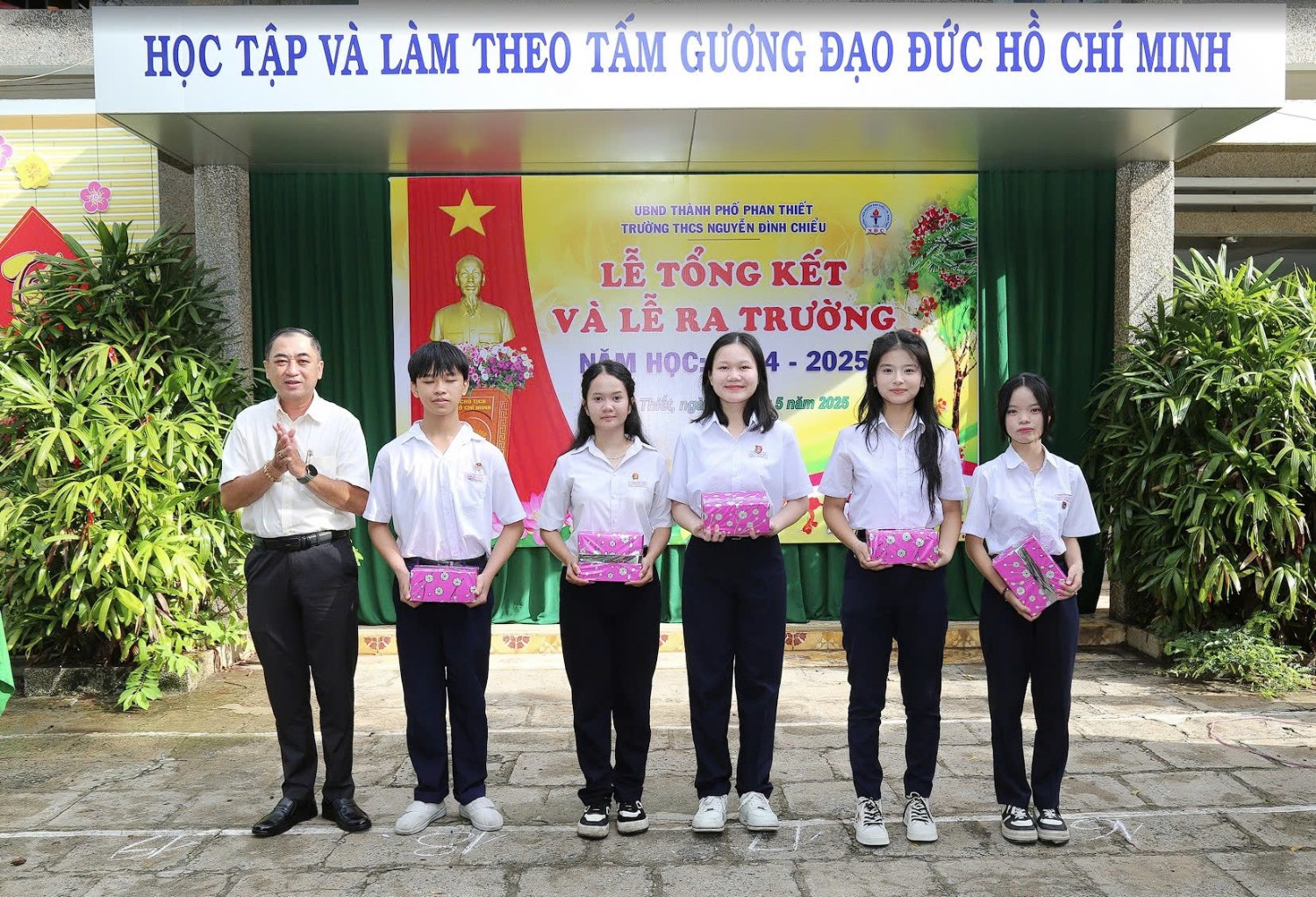 Lễ tổng kết năm học 2024-2025