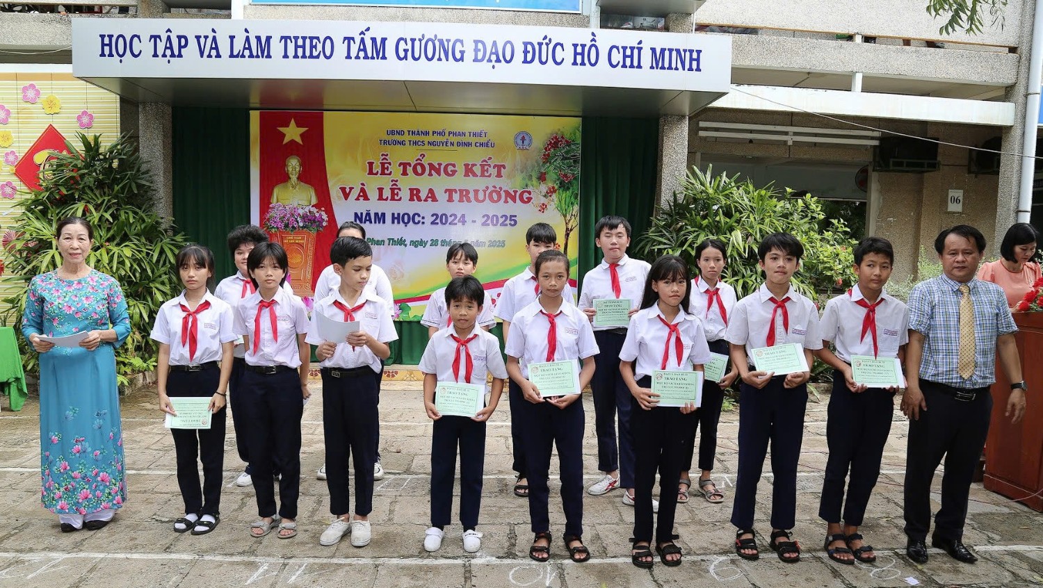 Lễ tổng kết năm học 2024-2025