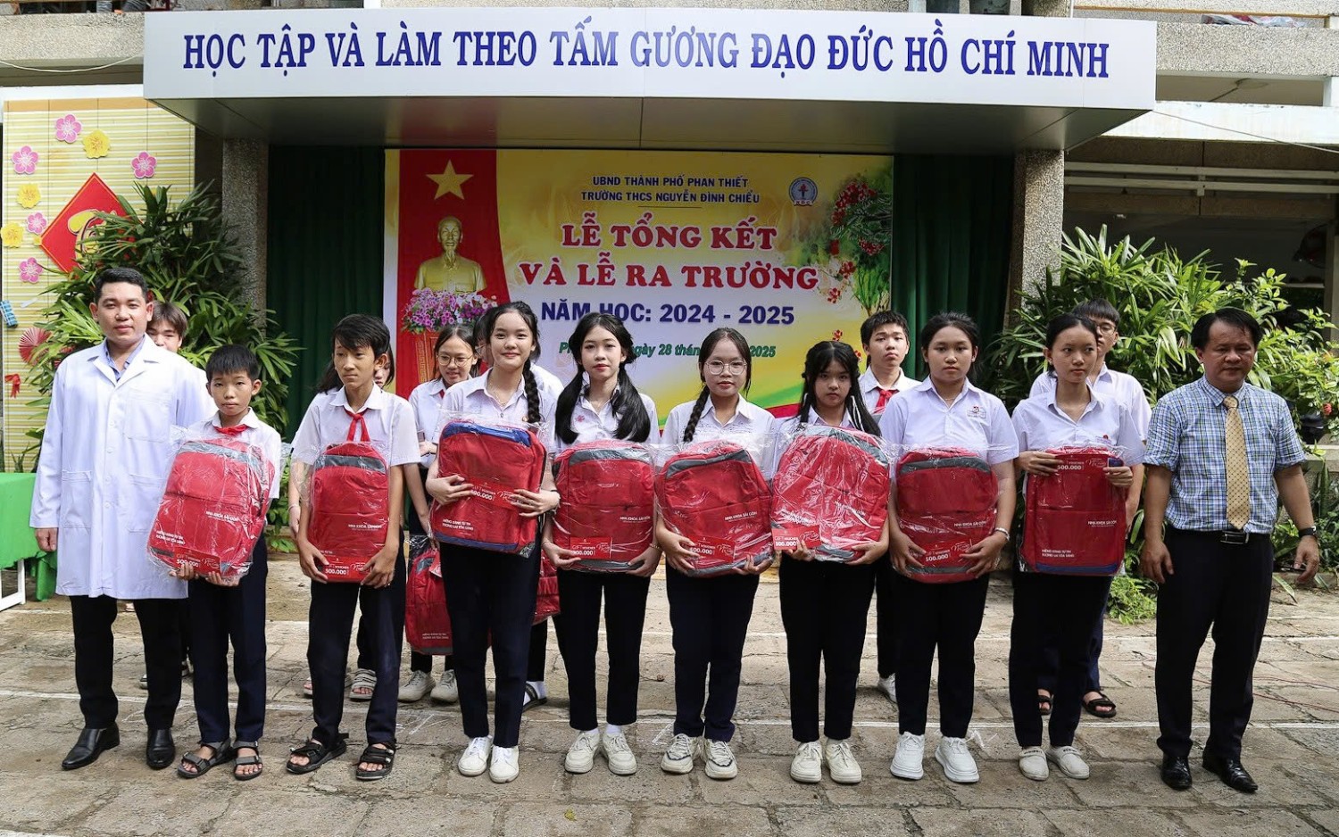 Lễ tổng kết năm học 2024-2025