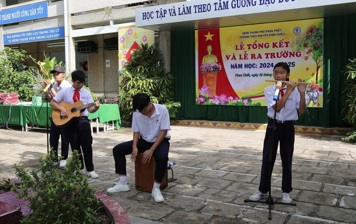 Lễ tổng kết năm học 2024-2025