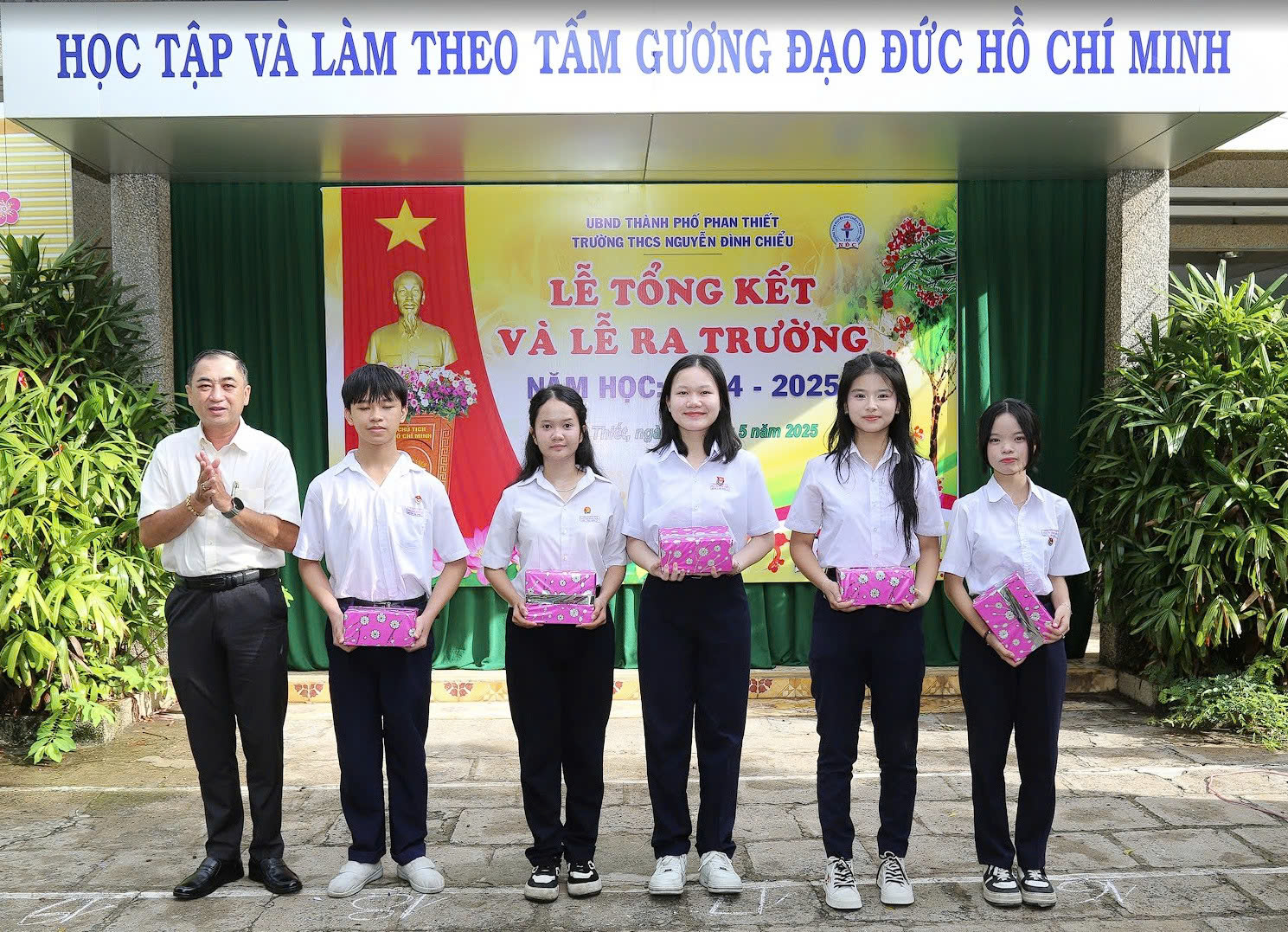 Lễ tổng kết năm học 2024-2025