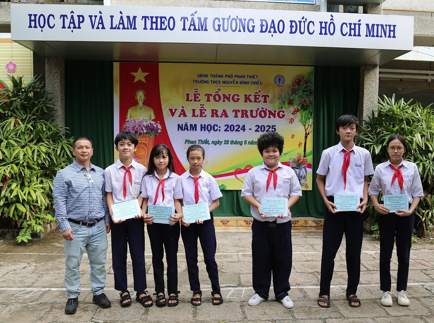 Lễ tổng kết năm học 2024-2025