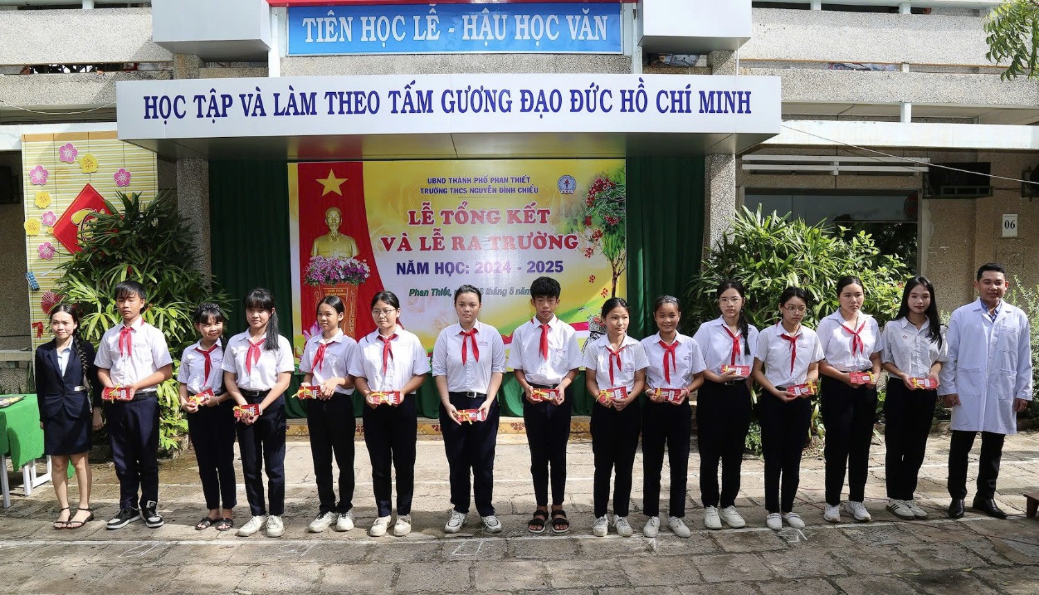 Lễ tổng kết năm học 2024-2025