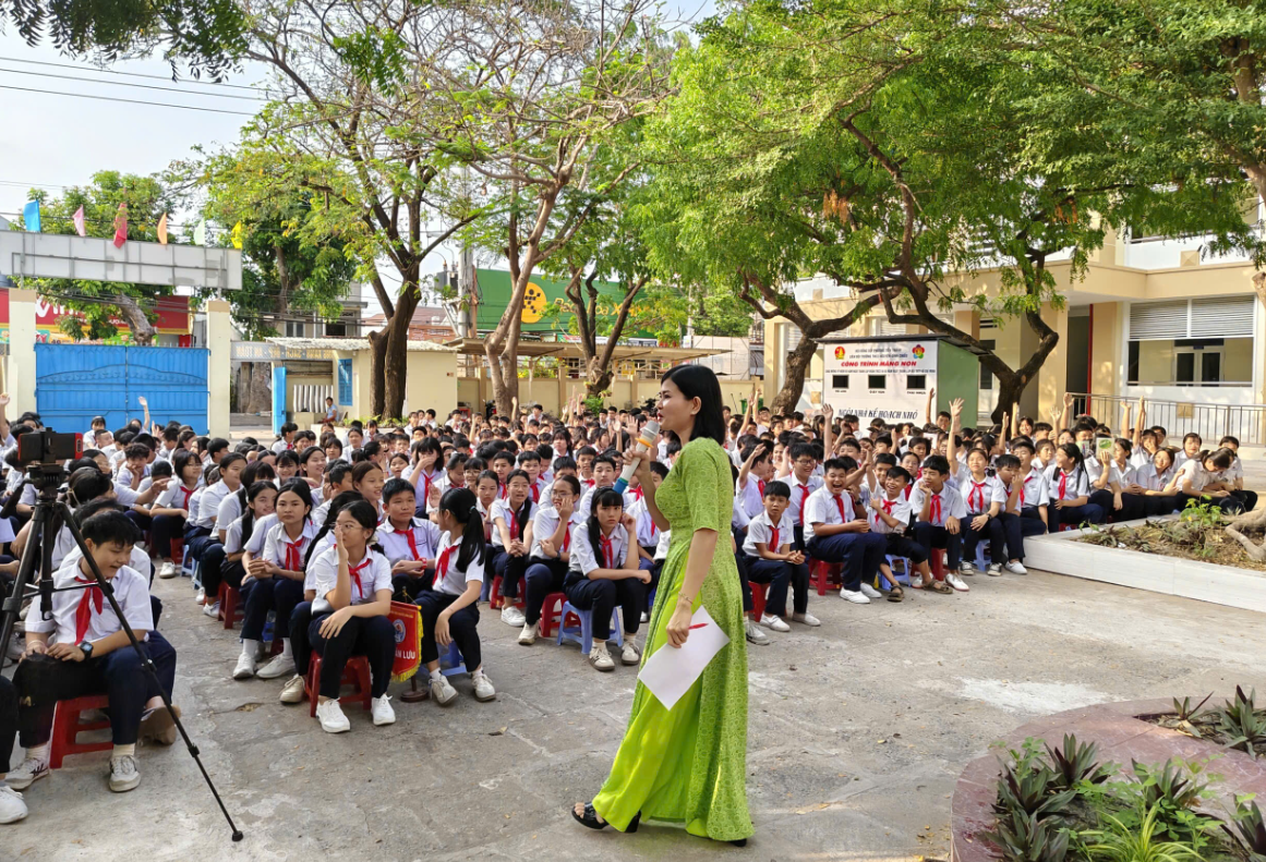 Buổi Sinh Hoạt Truyền Thống Kỷ Niệm 30/4 và 1/5